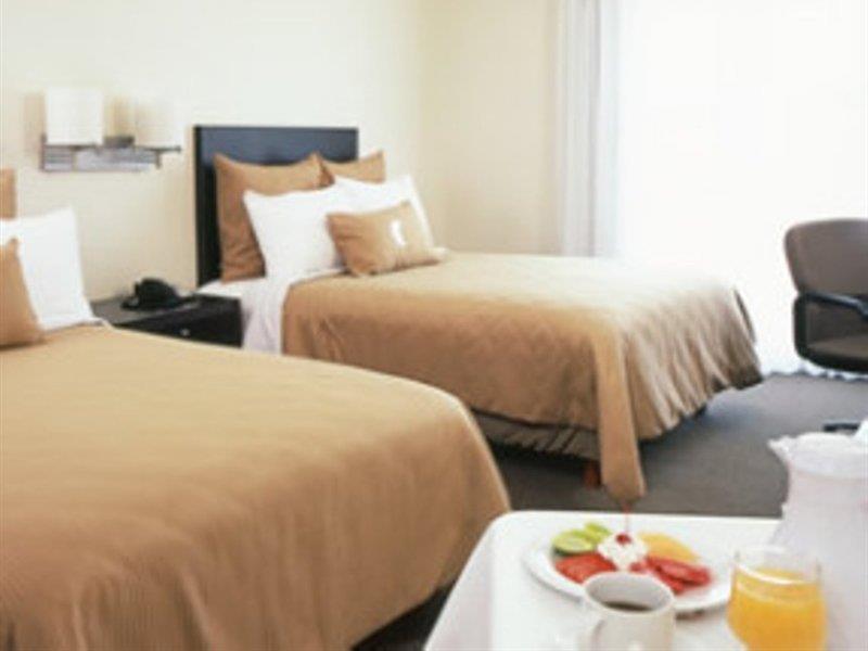 Fiesta Inn Toluca Centro Εξωτερικό φωτογραφία