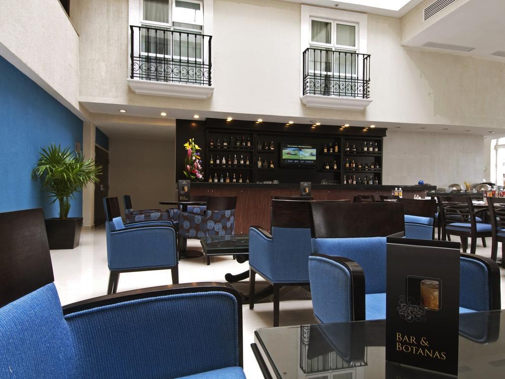 Fiesta Inn Toluca Centro Εξωτερικό φωτογραφία
